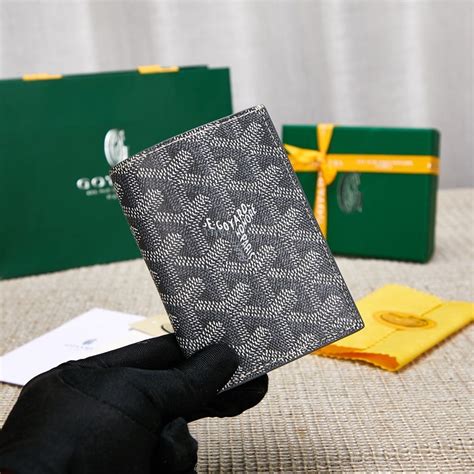 porte passeport goyard prix|Goyard GOYARD PORTE.